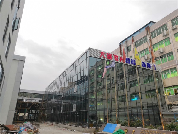 深圳玻璃幕墻施工造價(jià)-中東幕墻